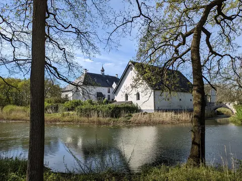 Slot Doddendael in Ewijk aan de slotgracht